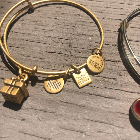 Alex & Ani Goldtone Silvertone Bracelet charm Lot - Picture 10 of 10